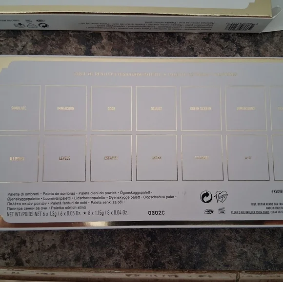 Eyeshadow Palette - Multicolor - Picture 7 of 9